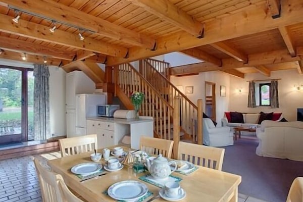 Standard Cottage, Private Bathroom (The Barn) | Premium bedding, iron/ironing board (on request), travel crib