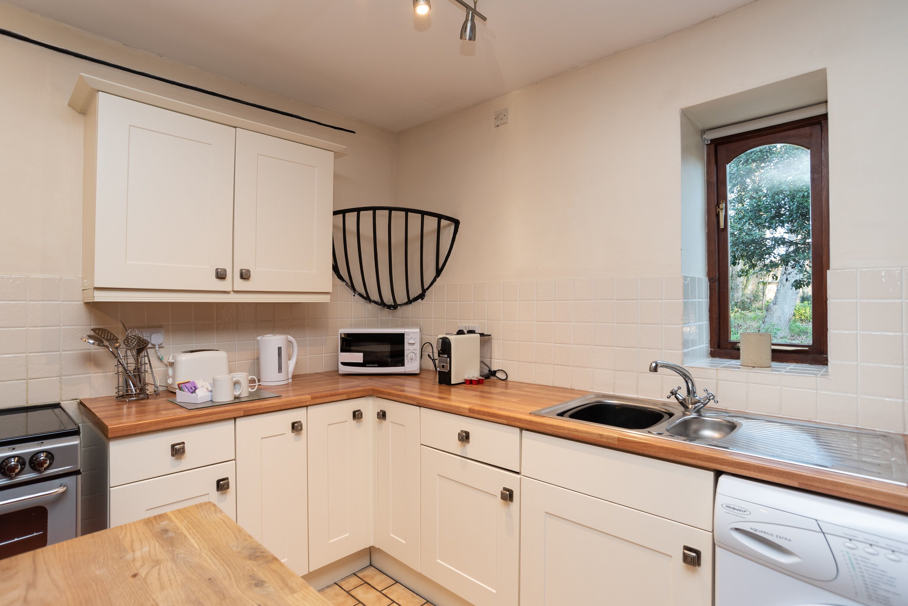 standard cottage, private bathroom (the stable) | private kitchen