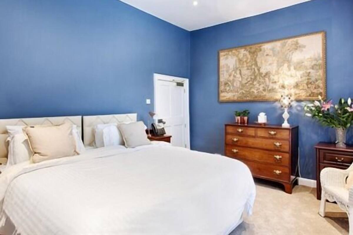 Superior Double or Twin Room, Ensuite (Number 8) | Premium bedding, iron/ironing board (on request), travel crib