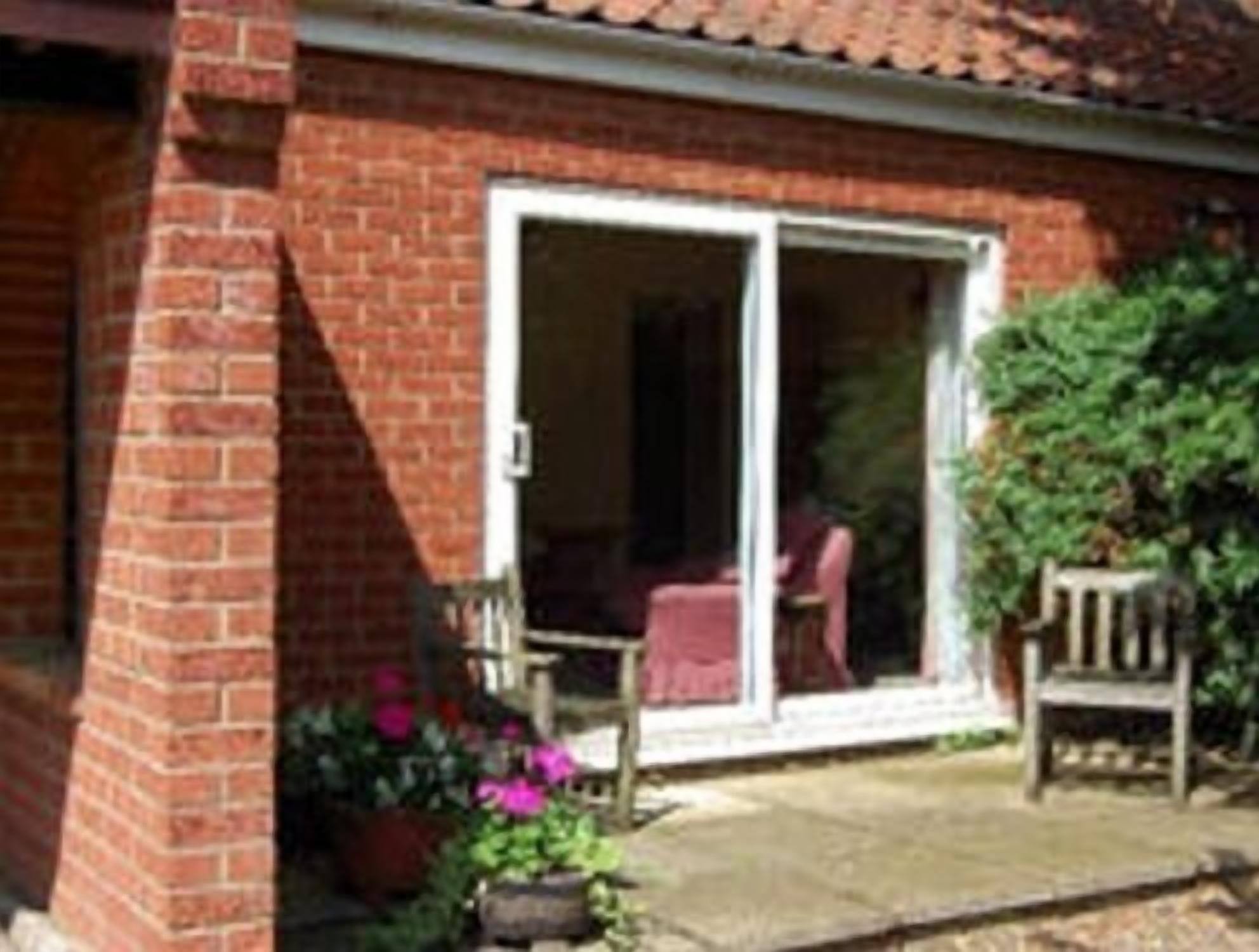 standard cottage, private bathroom (the bungalow)
