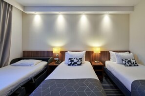 Standard Room, Multiple Beds (Free Breakfast) - Holiday Inn Express Strasbourg - Centre by IHG (Strasbourg)