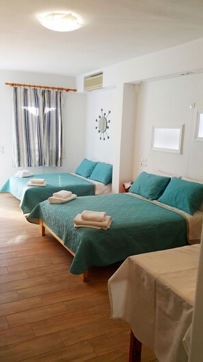 Family Studio - Augusta Studios (Paros)