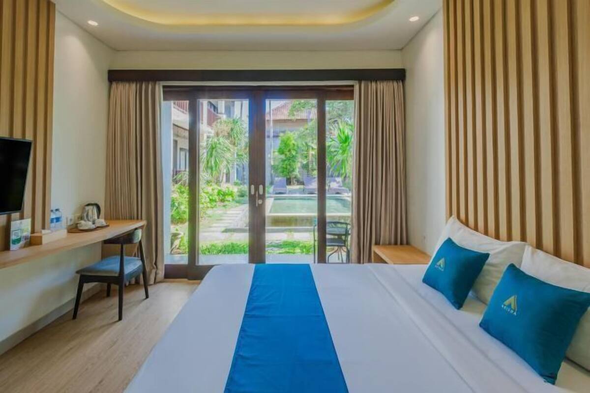 In-room safe, desk, blackout curtains, soundproofing