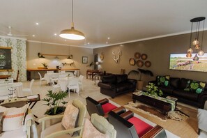 Lobby sitting area - iGwalagwala Guest House (St. Lucia)