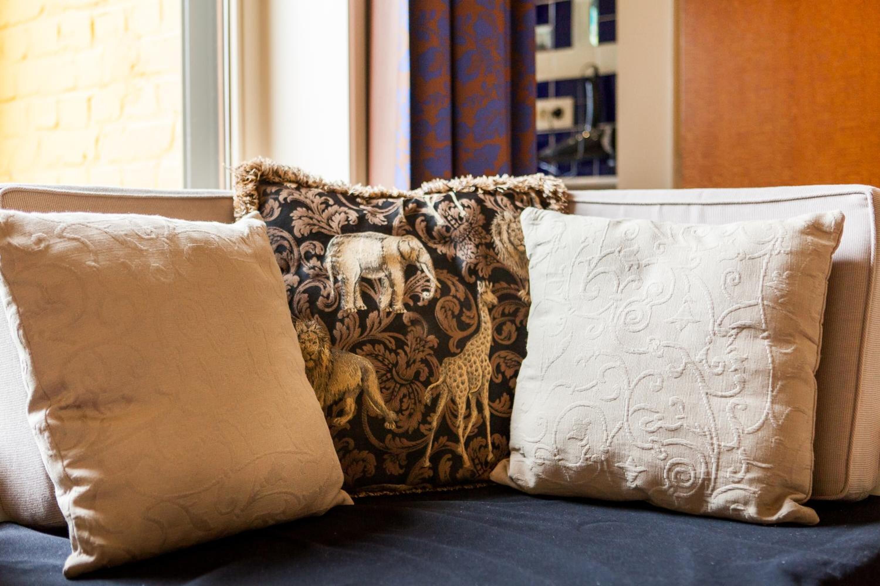 30-inch tv with cable channels