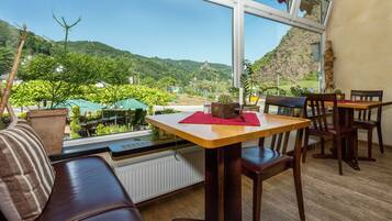 Petit déjeuner continental compris tous les jours