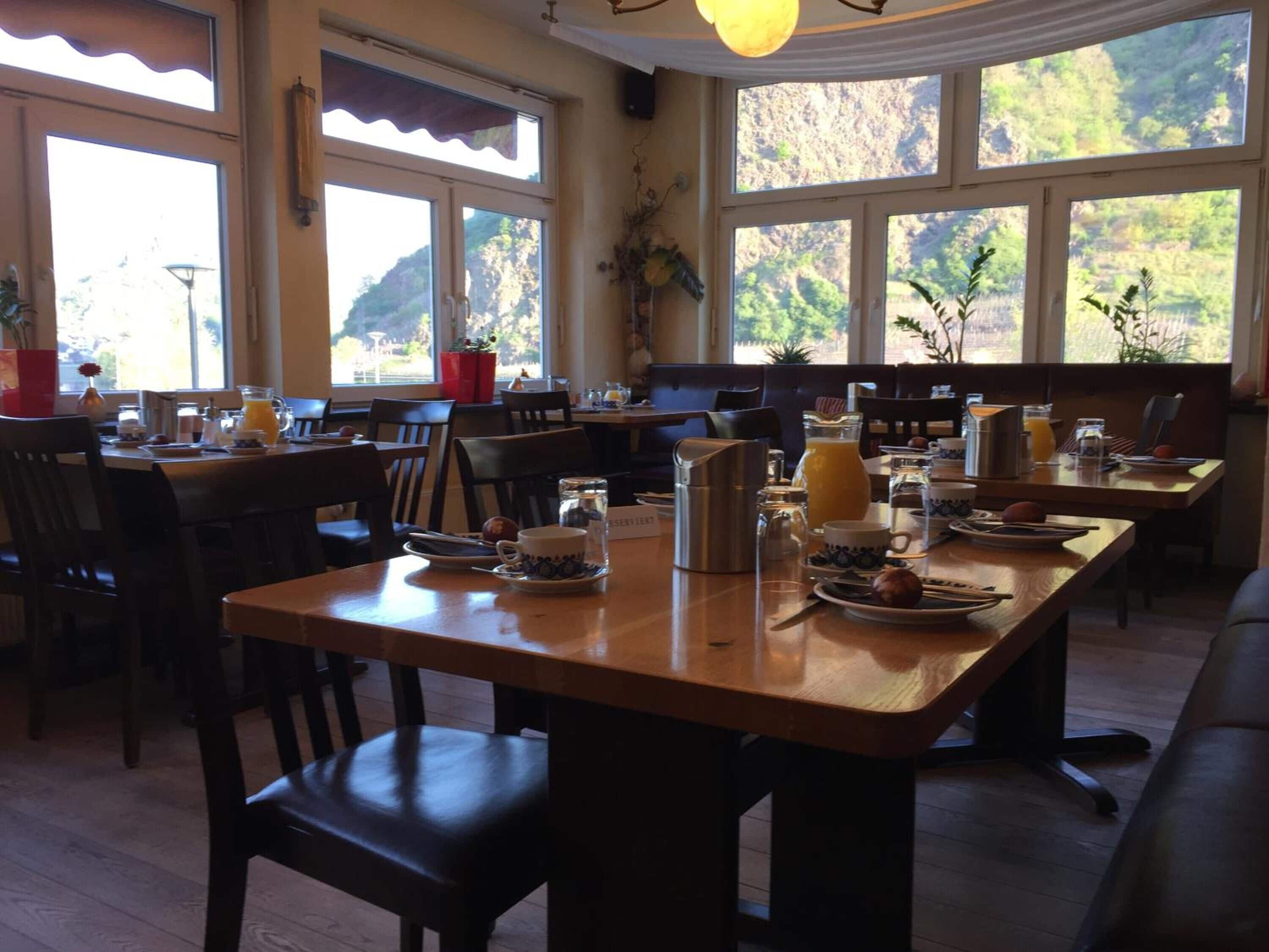 Desayuno continental incluido todos los días 