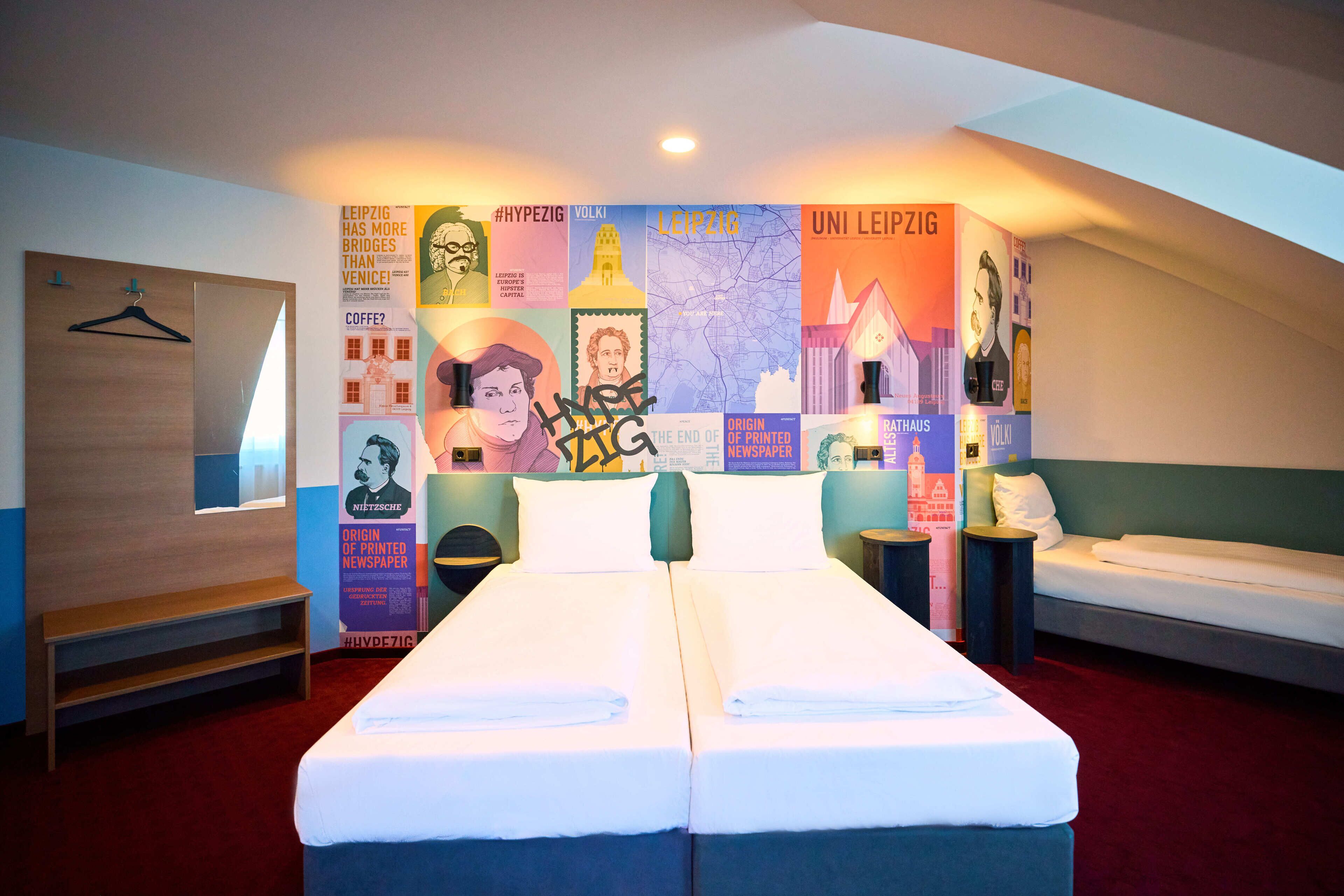 quadruple room | desk, laptop workspace, blackout curtains, soundproofing