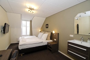 1 makuuhuone, työpöytä, ilmainen Wi-Fi, vuodevaatteet