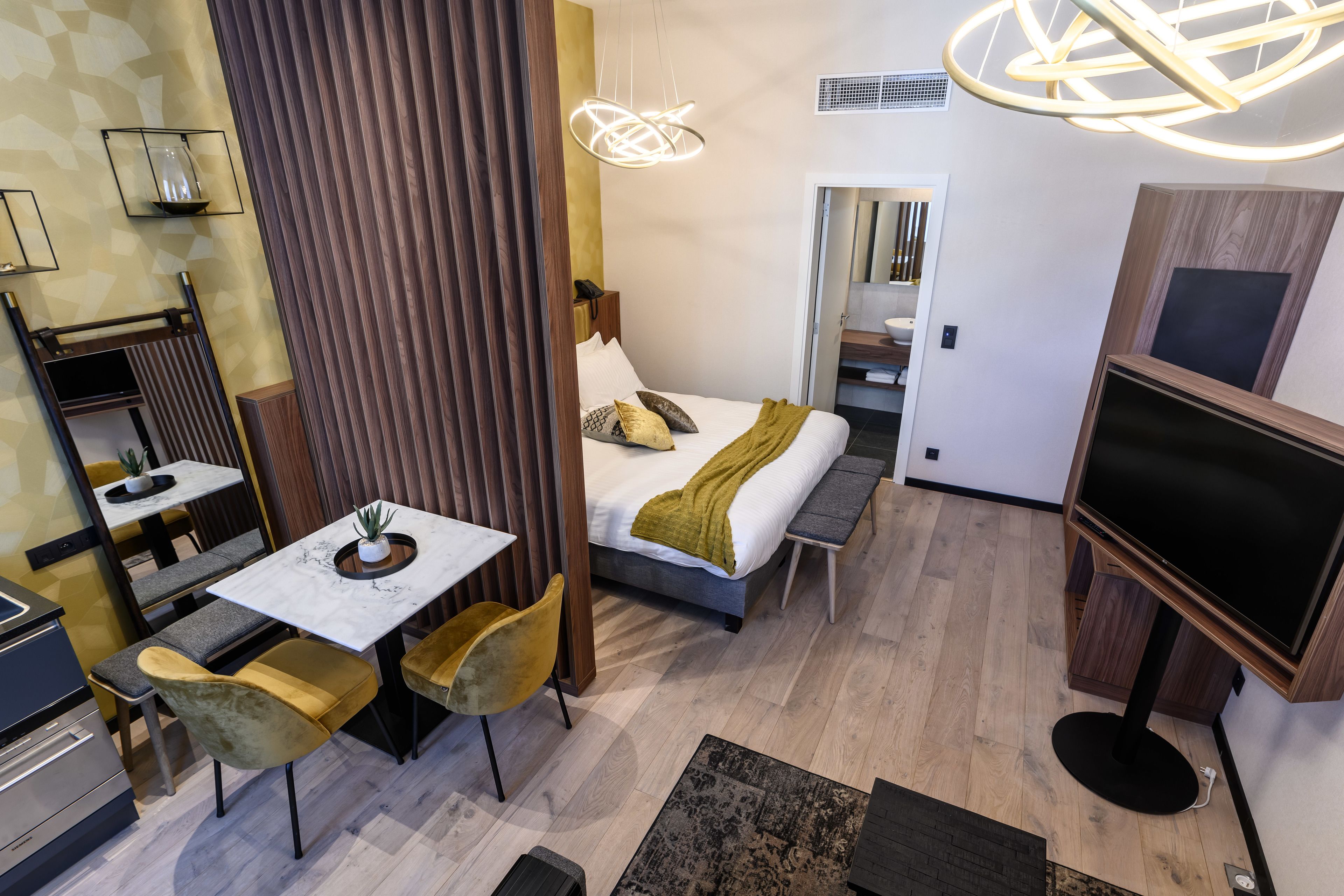 Studio deluxe with kitchen