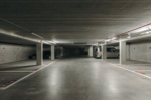 Self-parking (surcharge) 10 per day