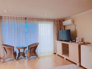 Desk, free WiFi - Good Inn Hotel (Seogwipo)