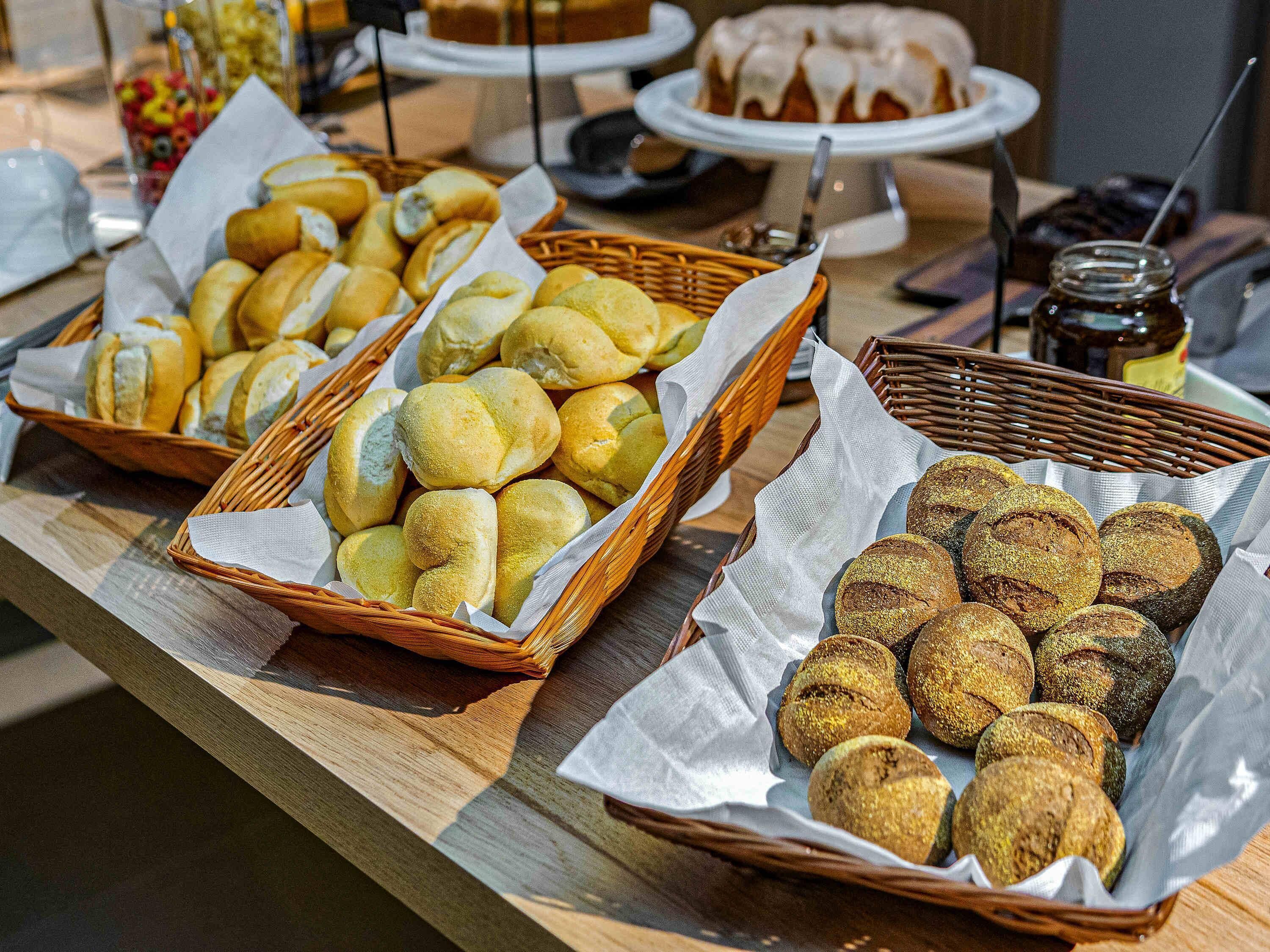 daily buffet breakfast (brl 53.00 per person)