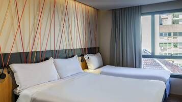 Standard Apartment (1 Double Bed and 1 Bunk Bed) | Minibar, desk, blackout curtains, soundproofing