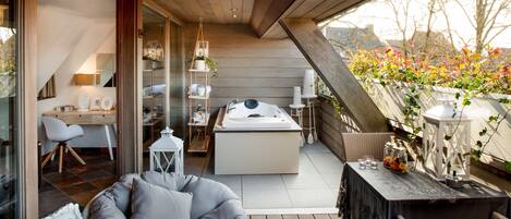 套房, 桑拿浴 | 按摩浴缸