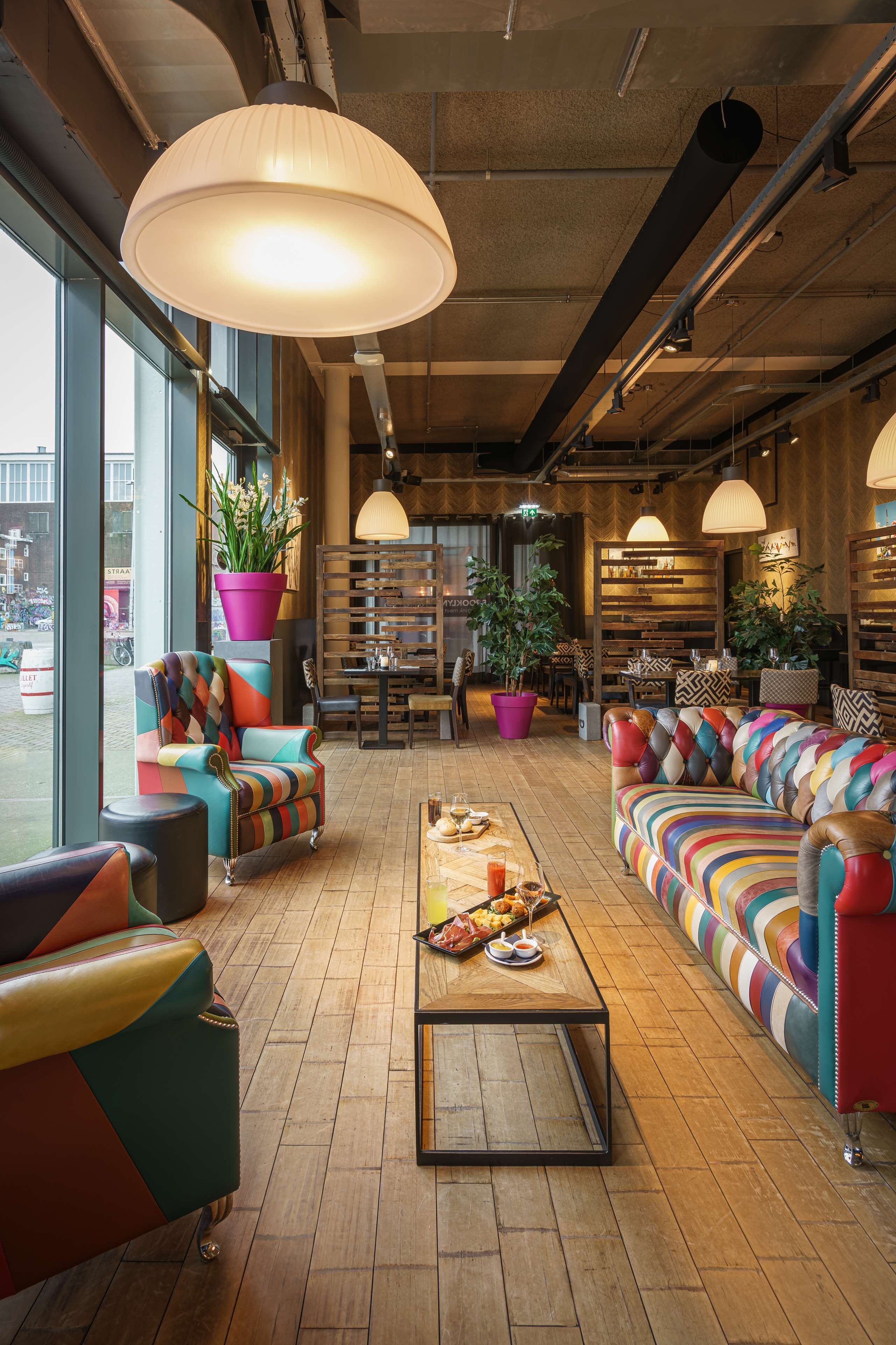 breakfast, lunch and dinner served