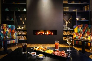 Breakfast, lunch and dinner served