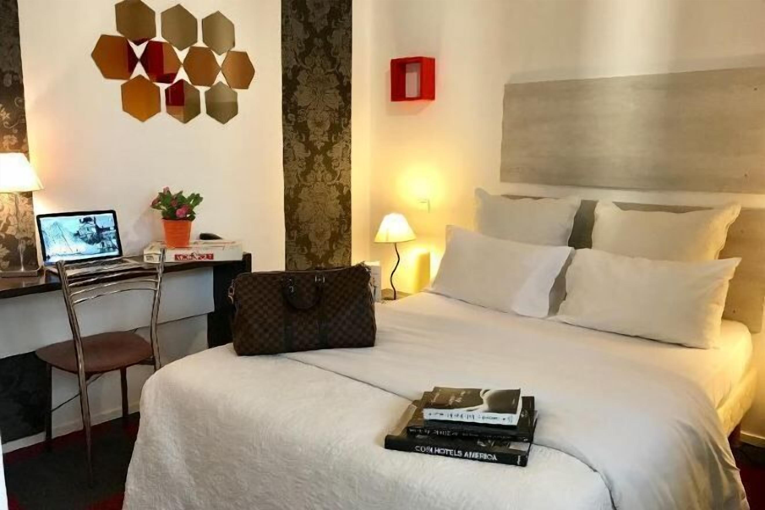 Coffres-forts dans les chambres, bureau, chambres insonorisées