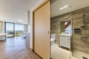 Duplex, 1 cama Queen | Edredons de pluma, Wi-Fi de cortesia