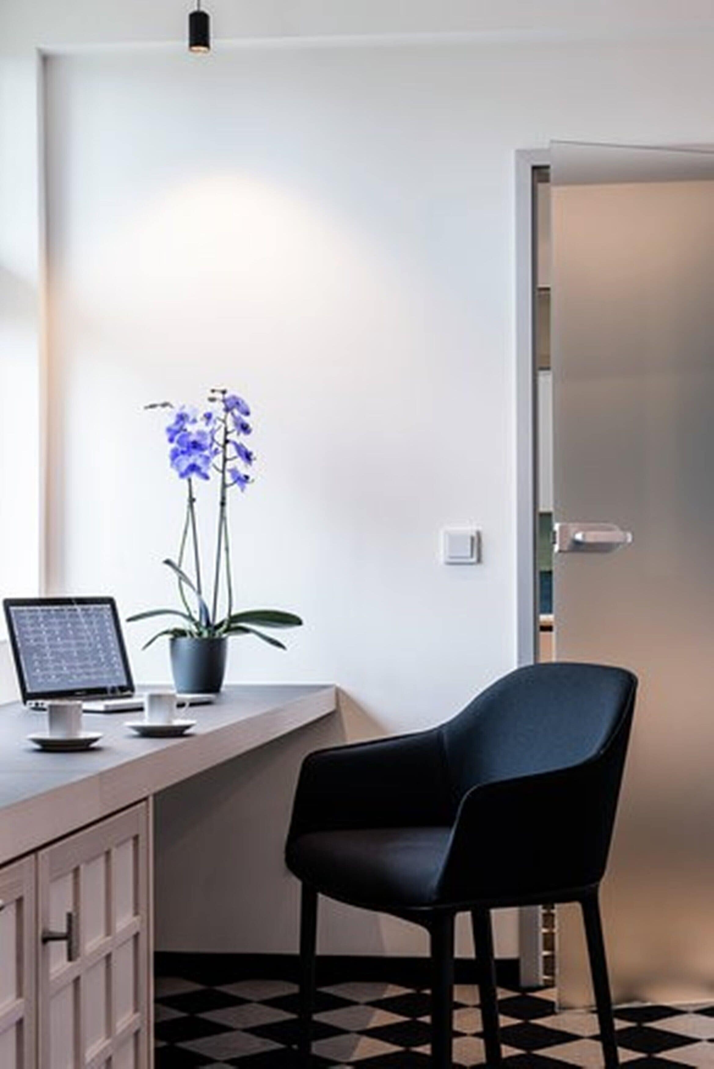 junior suite | living area | 40-inch tv with cable channels