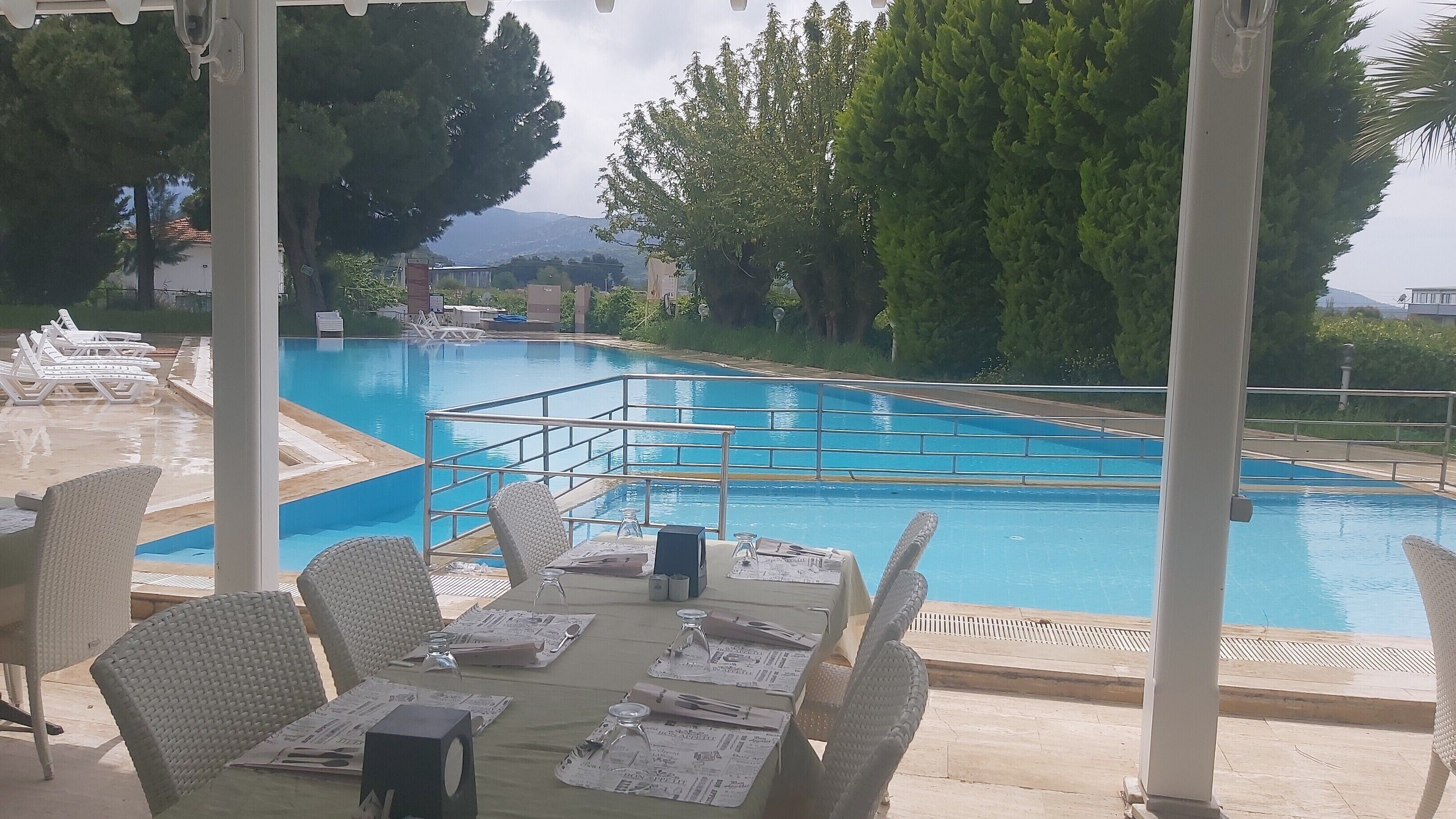 Außenpool (je nach Saison geöffnet)