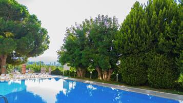 Roba de llit d'alta qualitat, minibar i caixa forta a l'habitació