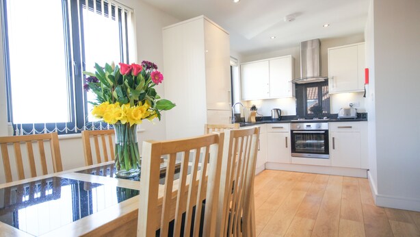 Apartment, 2 Bedrooms | Private kitchen