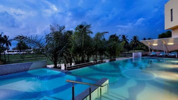 Piscina all'aperto