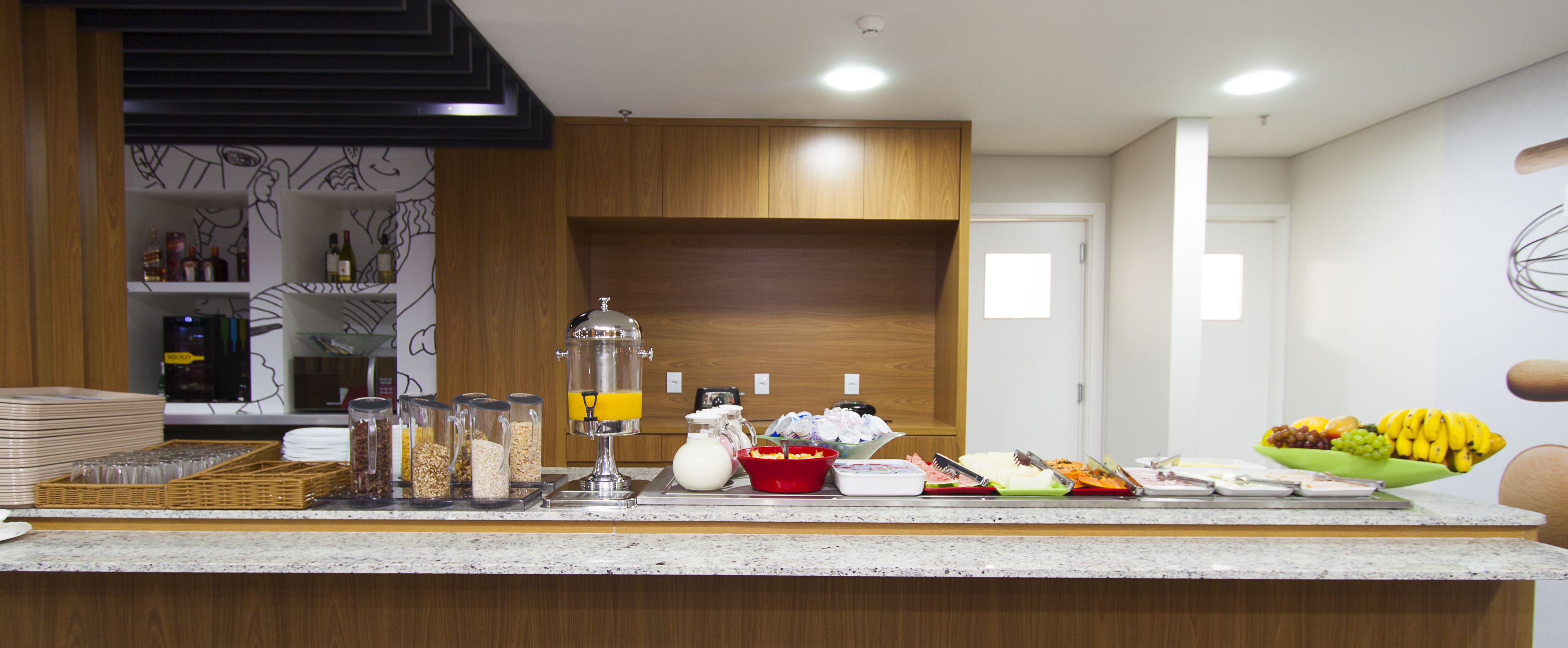 daily buffet breakfast (brl 42 per person)