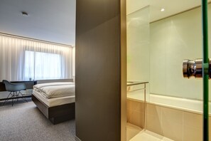Standard Double Room | Living area