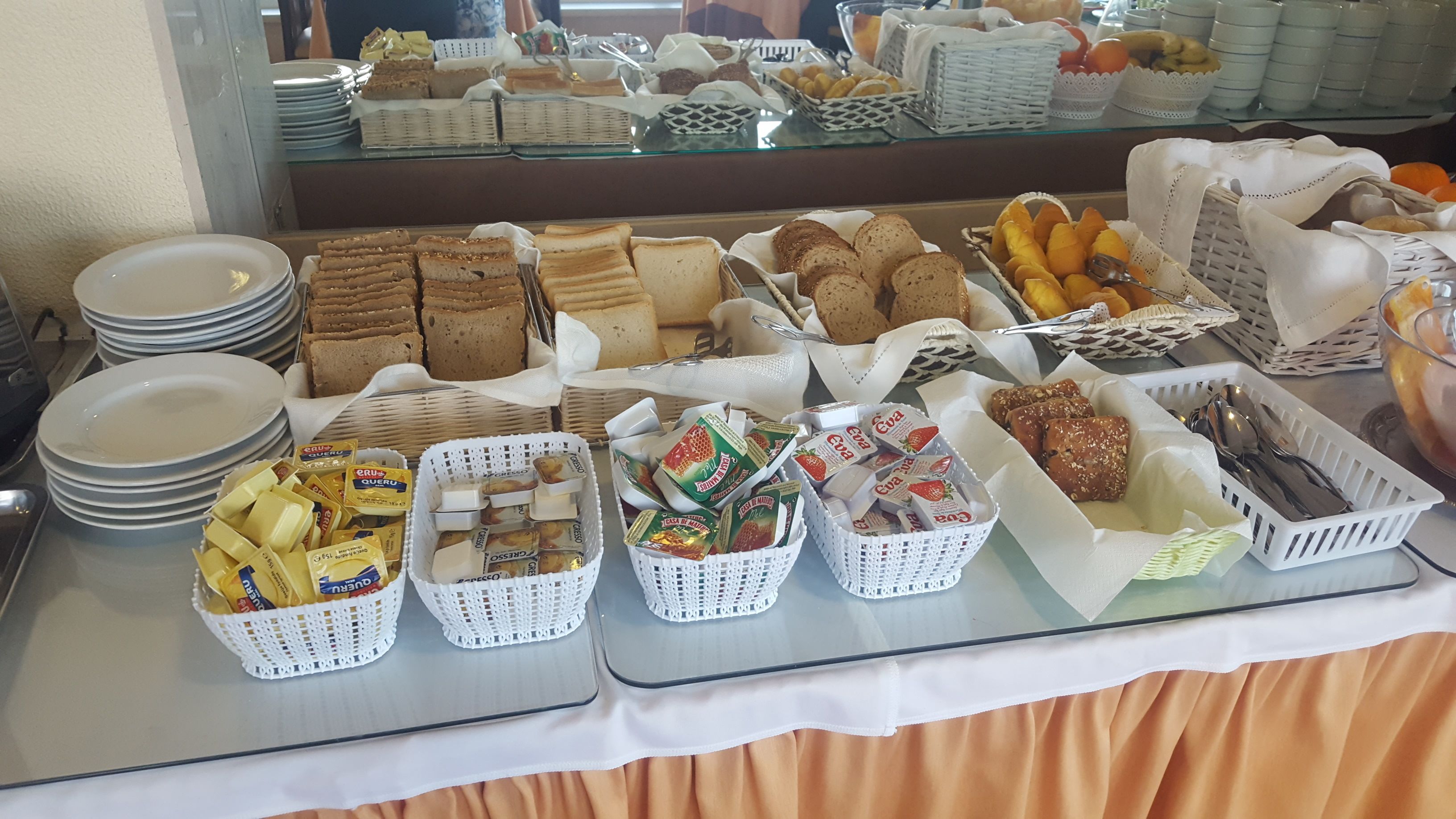 daily buffet breakfast (eur 5 per person)