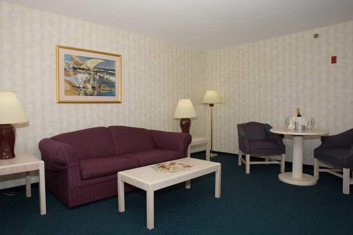 One Bedroom Whirl Pool Suite
