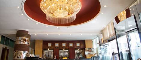 Egyptian cotton sheets, premium bedding, pillowtop beds, minibar