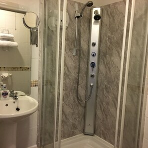 Double Room (Standard Kingsize) | Bathroom