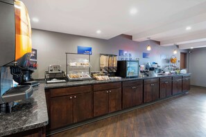 Free daily continental breakfast - Best Western University Inn At Valparaiso (Valparaiso)