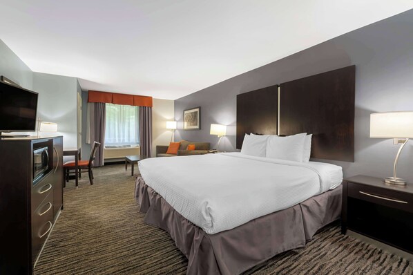 Standardrum - 1 kingsize-säng - icke-rökare (with Sofabed) | Skrivbord, arbetsyta för laptop och mörkläggningsgardiner