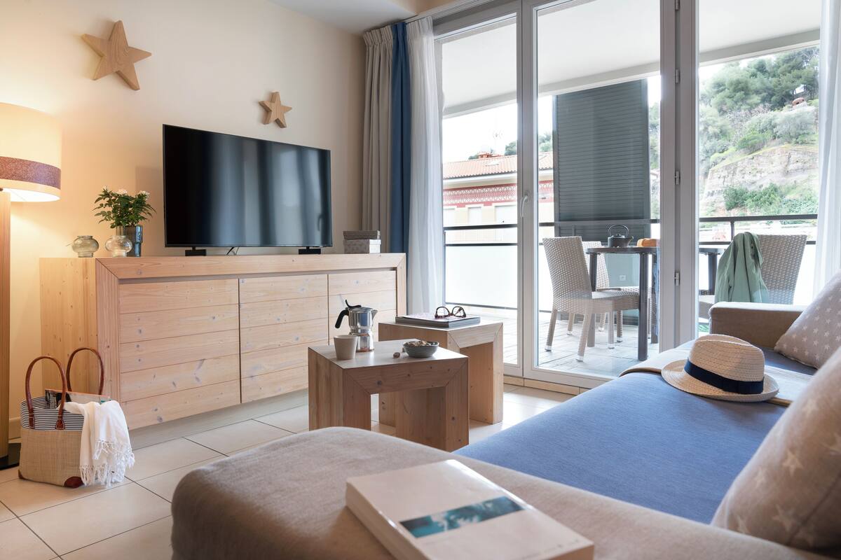 Appartement 4 personnes - 1 chambre - Climatisé | Oppholdsområde | Flatskjerm-TV