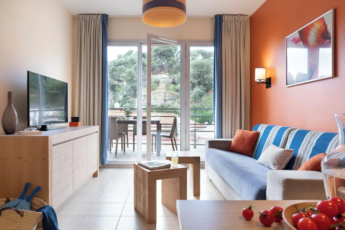 Appartement 6 personnes - 2 chambres - Climatisé | Oppholdsområde | Flatskjerm-TV