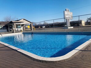 Udendørs pool, liggestole