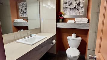 Deluxe Double Room, 2 Queen Beds, Non Smoking | Bathroom | Deep-soaking bathtub, free toiletries, hair dryer, bathrobes
