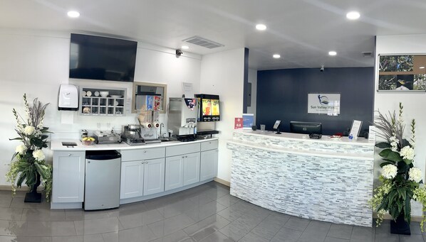 Free daily continental breakfast