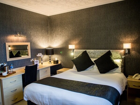 Deluxe Double Room, Ensuite - Briardene Hotel (Thornton-Cleveleys)