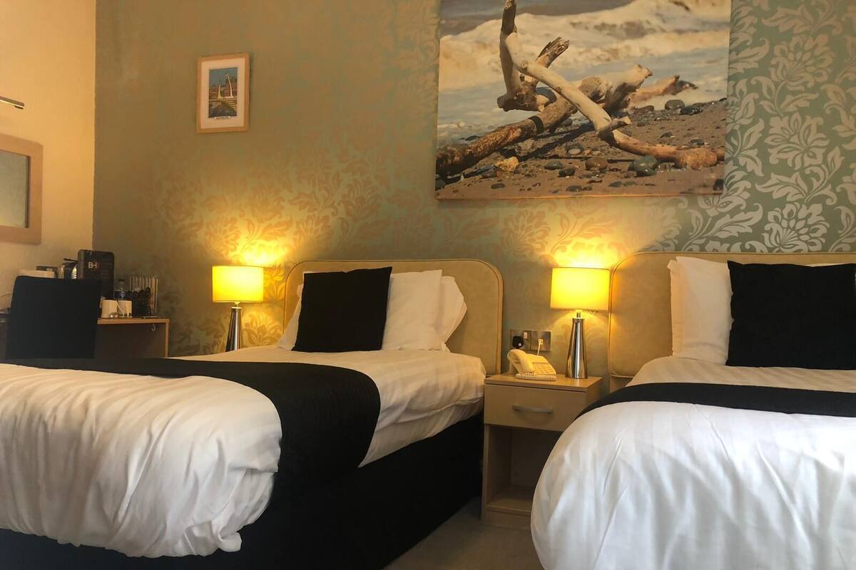 Twin Room, Ensuite