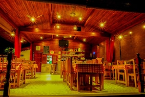 Food court