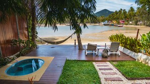 Deluxe beach front with outdoor Jacuzzi | Terrace/patio - Cyana Beach Resort (Ko Pha-ngan)