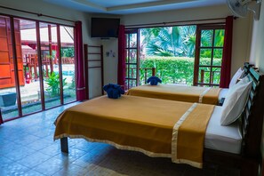 Family Bungalow | ミニバー、セーフティボックス (室内)、デスク、アイロン / アイロン台