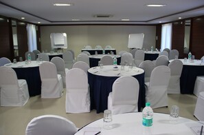 Meeting facility - Sunray Hotel (Bengaluru)