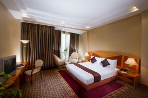 Tweepersoonskamer, voor 1 persoon | 3 slaapkamers, luxe beddengoed, een kluis op de kamer