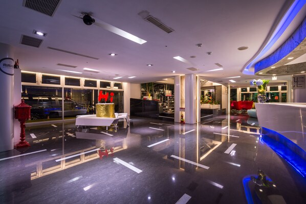 Lobby sitting area - Hotel Hi Xinmin (Chiayi City)