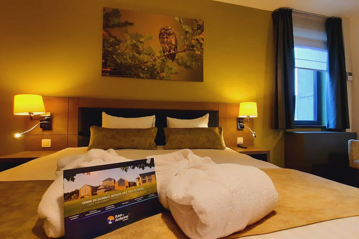 superior triple room | in-room safe, individually decorated, desk, soundproofing